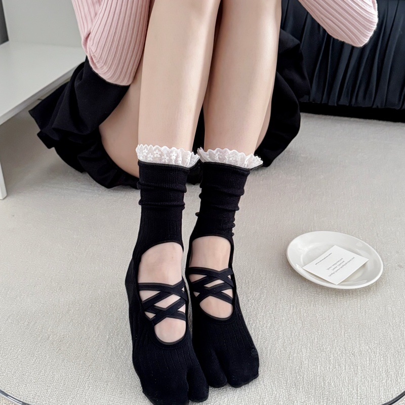 Yoga Fitness Yoga - Lace Trim Split Toe Yoga Socks