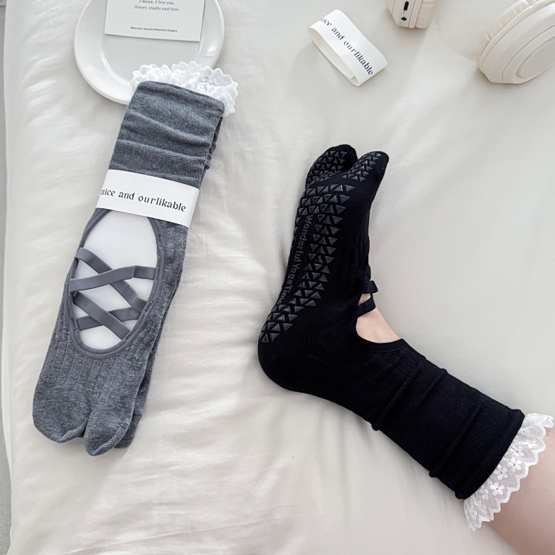 Lace Trim Split Toe Yoga Socks - Yoga Fitness Yoga ulasan dan harga
